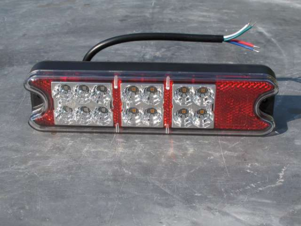 LED Slimline Heckleuchte 12/24V links + rechts  ss/46300